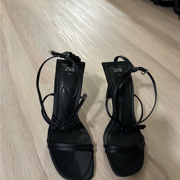 Zara Elegant Black Women's Heels - Picture 2 of 5